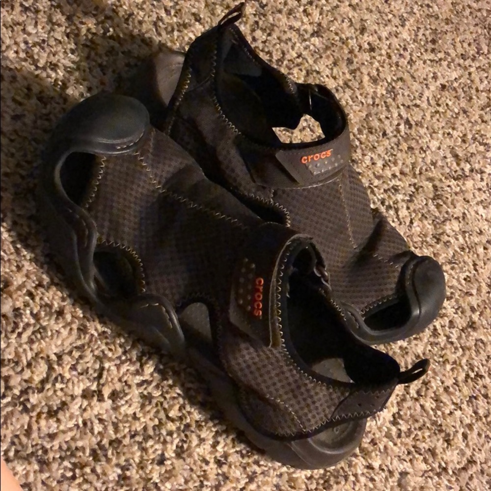Men’s crocs water shoes size 11